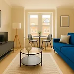 2 Bed Flat Near Walthamstow Market